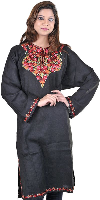 Black Kashmiri Phiran with Hand Embroidered Flowers on Neck