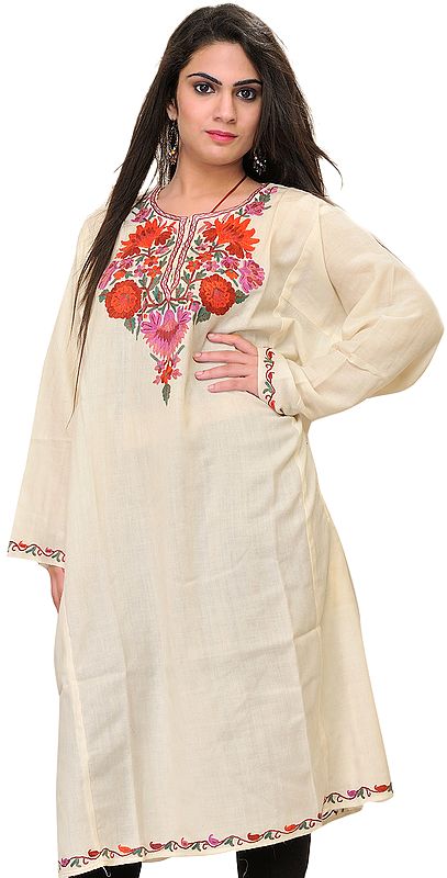 Antique-White Phiran from Kashmir with Aari Hand-Embroidered Flowers on Neck