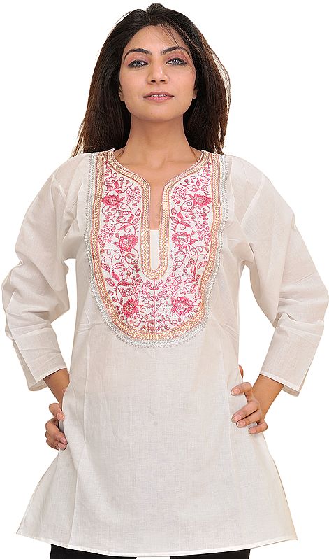 Egret-White Kurti with Embroidered Patch and Sequins on Neck
