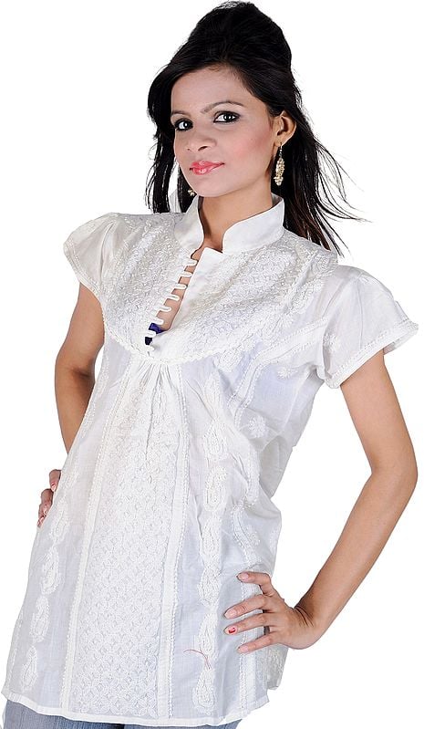 White Kurti With All-Over Chikan Embroidered Flowers and Paisleys