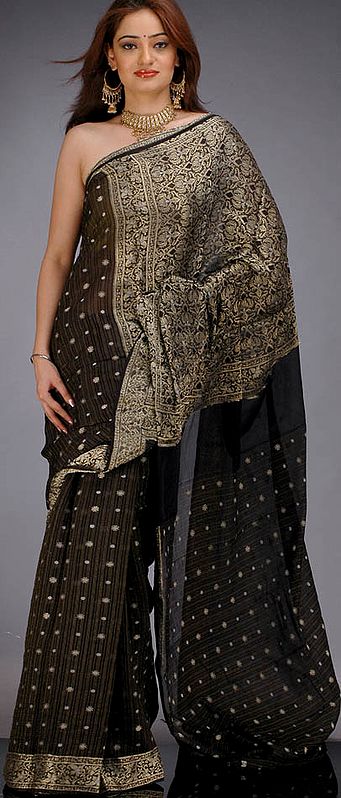 Black Crush Sari with Golden and Silver Bootis