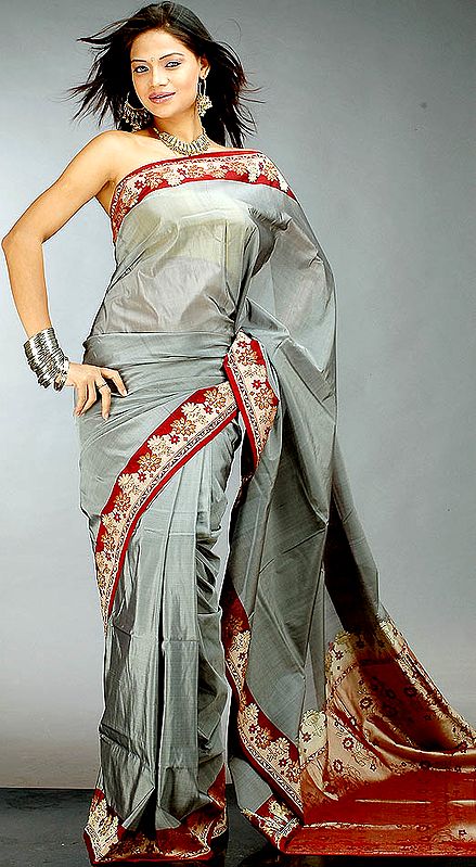 Gray Valkalam Sari with Floral Weave on Border and Pallu