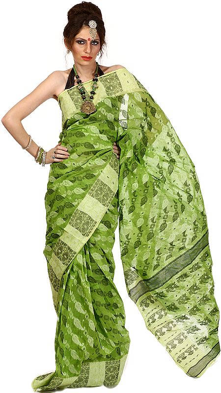 Green Handwoven Dhakai Sari from Kolkata with Hand-woven Paisleys