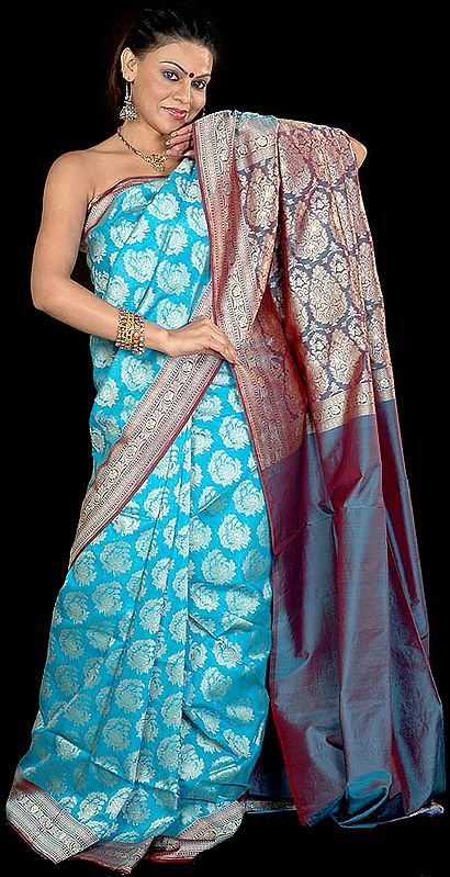 Robin-Egg Blue Jamdani Sari with All-Over Hand-Woven Flowers in Golden Thread