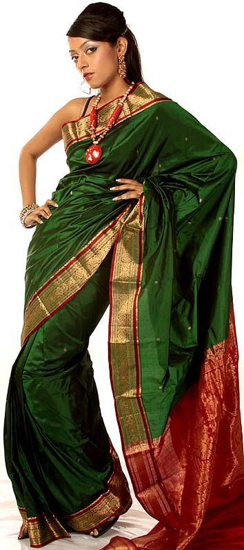 Green Kanjivaram Sari with Golden Thread Weave on Border and Anchal