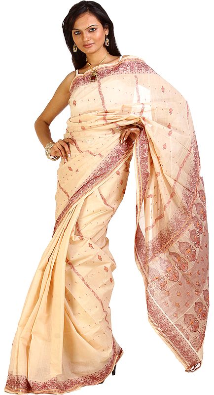 Beige Hand-woven Sari from Kolkata