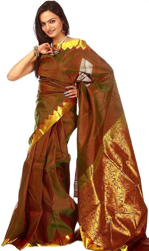Auburn Suryani Kanjivaram Sari with Golden Thread Weave