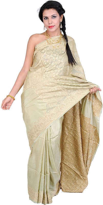 Winter-Pear Banarasi Sari with Floral Weave on Anchal and Border