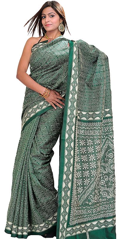 Dark-Green Sari from Kolkata with Kantha Embroidery by Hand
