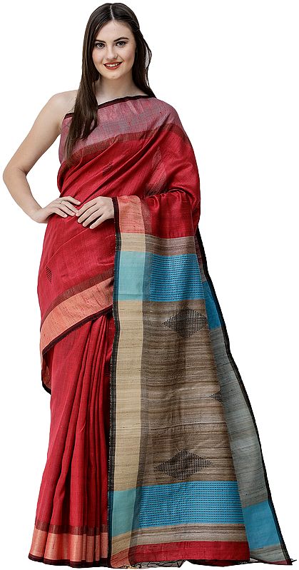 Garnet-Pose Kosa Sari from Jharkhand with Straight-stitch on Pallu and Jute Weave
