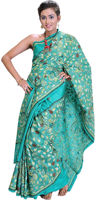 Vibrant-Green Kantha Sari from Bengal with Hand-Embroidered Peacocks and Leaves