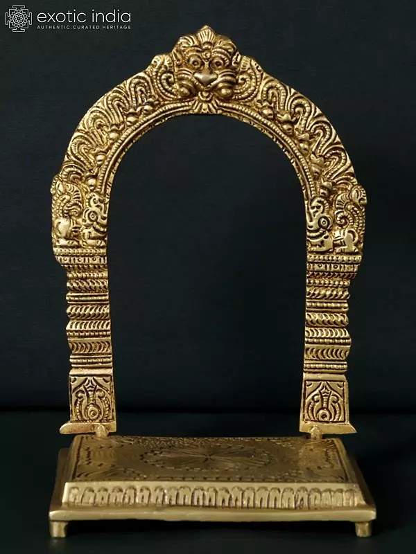 7'' Brass Throne with Kirtimukha Prabhavali