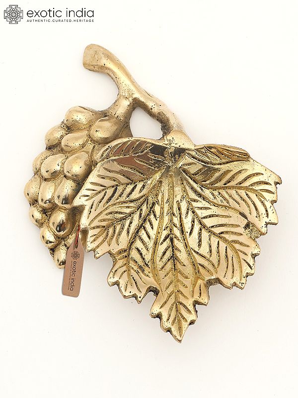 4" Decorative Brass Grape Bunch with Leaf Design for Wall Decor