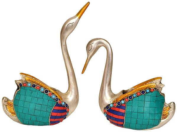 Pair of Swans Figurines | Decorative Bird Statues