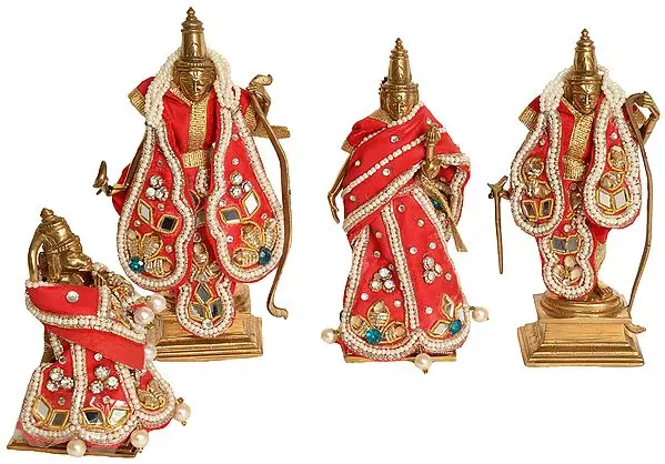Shri Rama Durbar with Shringar
