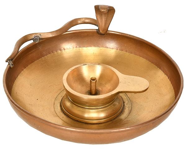 8" Serpant Aarti Lamp In Brass | Handmade | Made In India