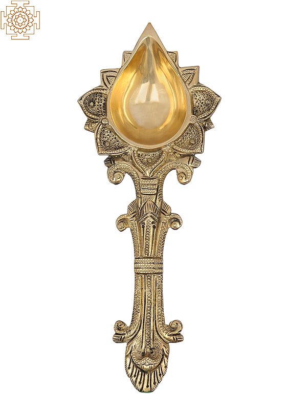 8" Aarti Lamp in Brass | Handmade | Made in India