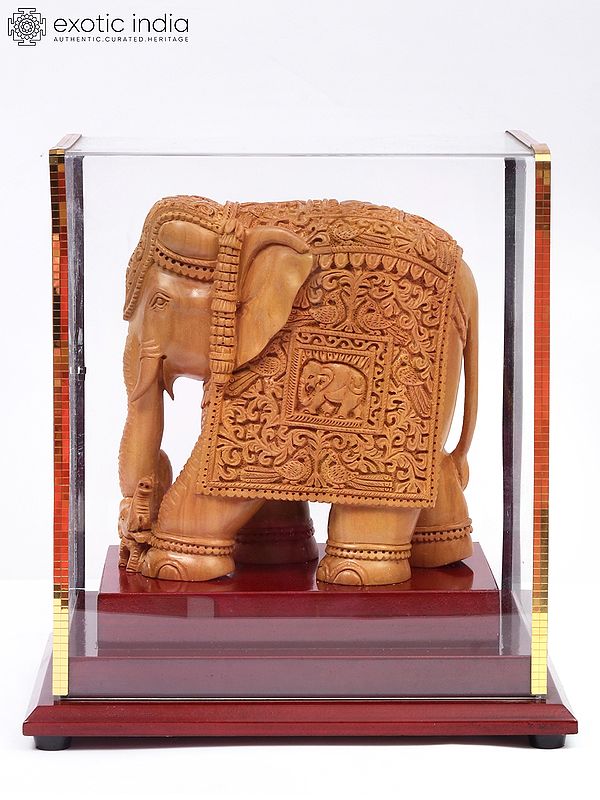 8" Royal Elephant With Laminated Wood Frame