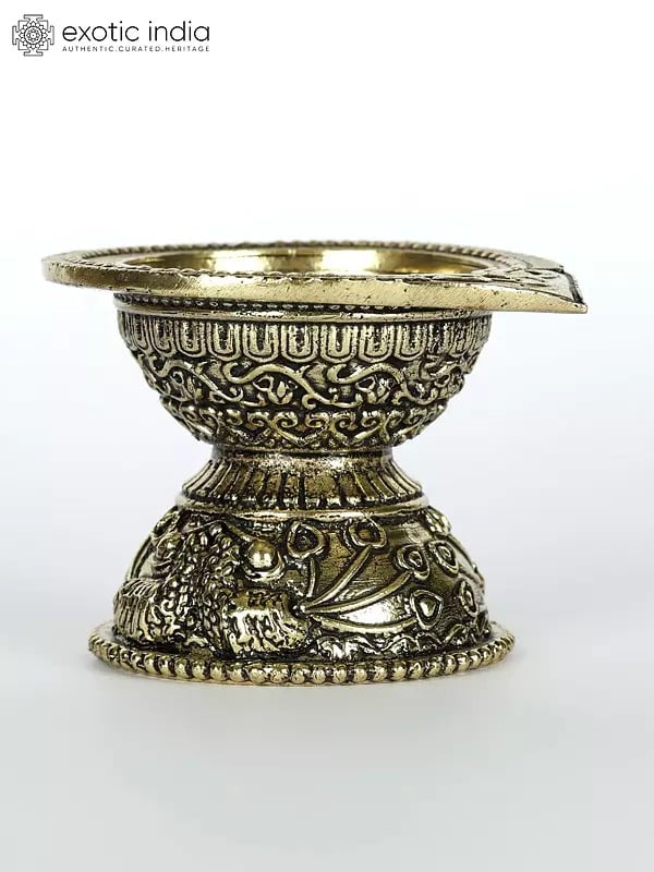 Small Designer Brass Diya (Multiple Sizes)