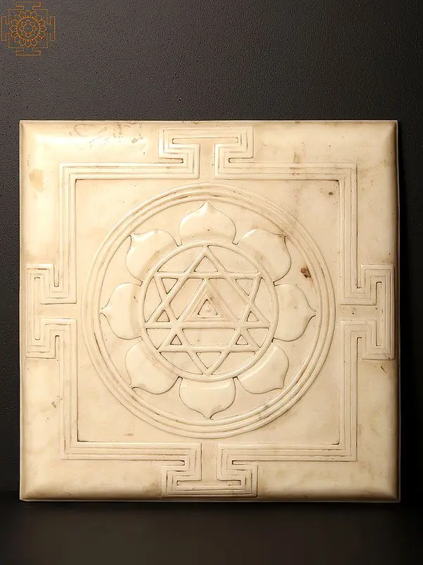 18" Yantra In White Marble