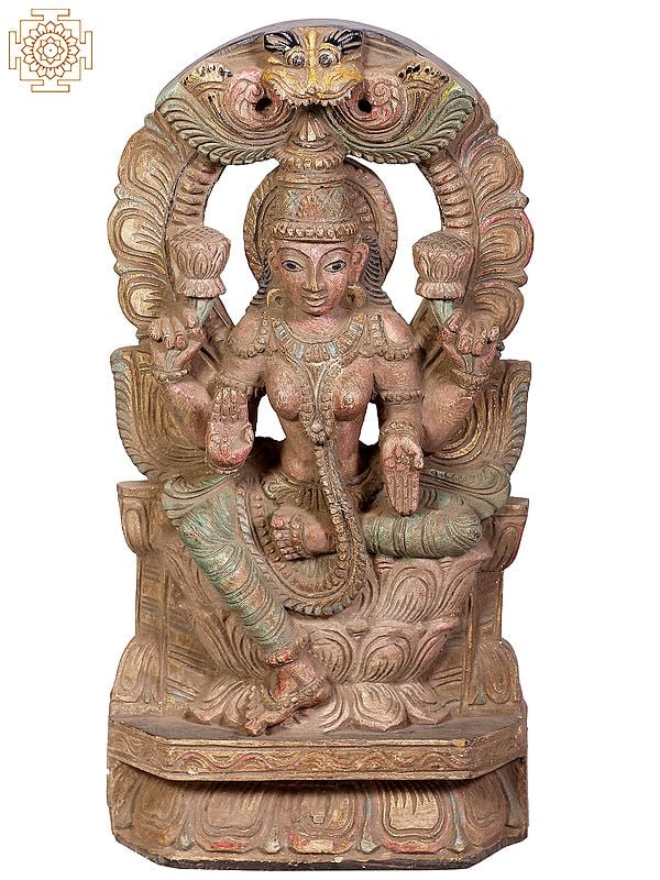 18" Wooden Lakshmi Kirtimukha Prabhavali