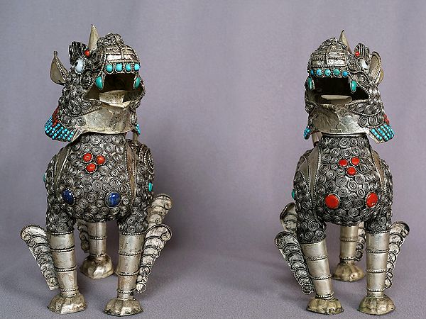 Ancient White Metal Lion (One Pair)