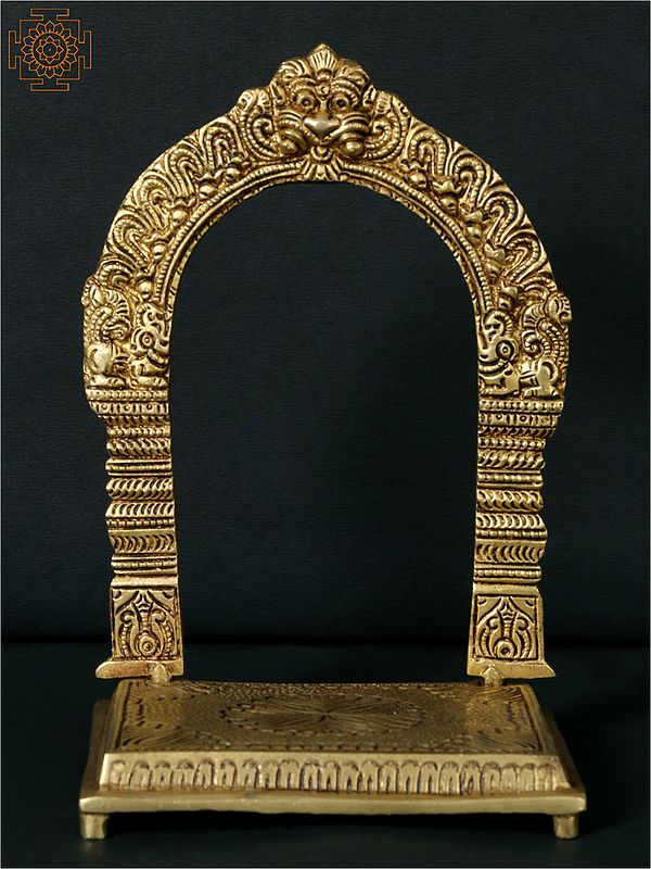7'' Brass Throne with Kirtimukha Prabhavali