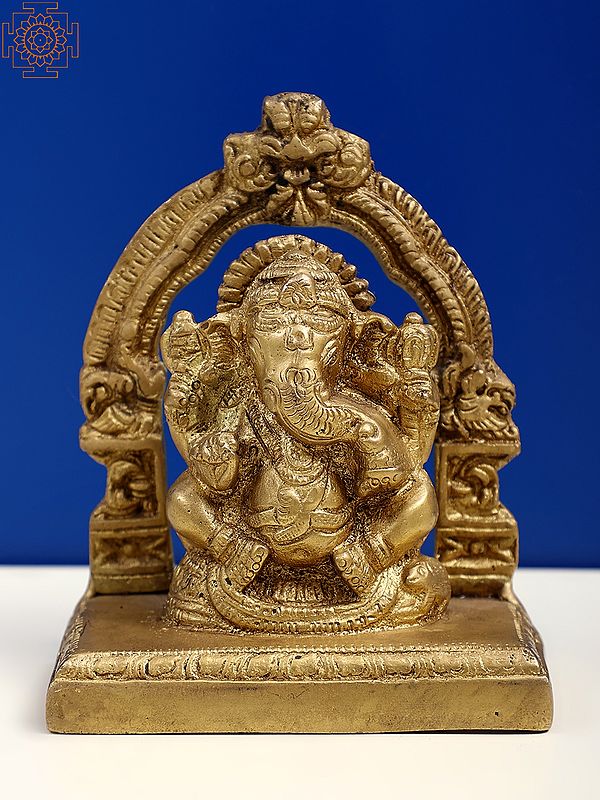 4" Small Brass Lord Ganesha Idol with Kirtimukha Prabhavali