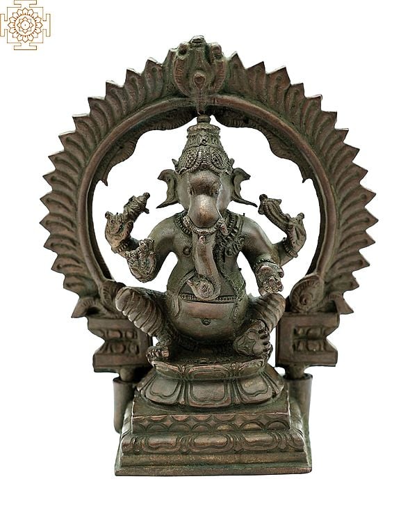 4" Small Bhagawan Ganesha with Kirtimukha Prabhavali | Handmade | Madhuchista Vidhana (Lost-Wax) | Panchaloha Bronze from Swamimalai
