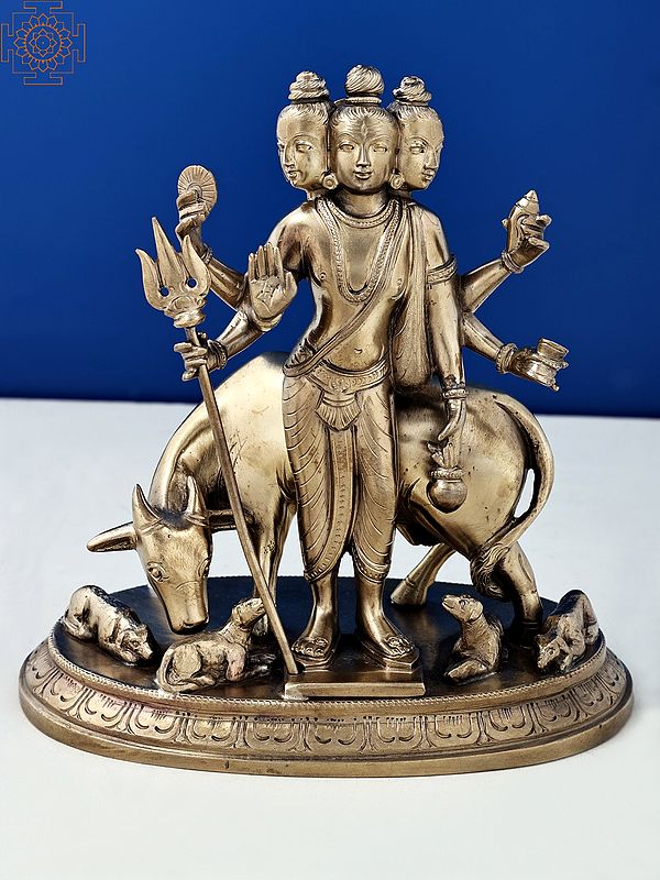 7" Superfine Lord Dattatreya | Hoysala Art | Solid Cast Piece