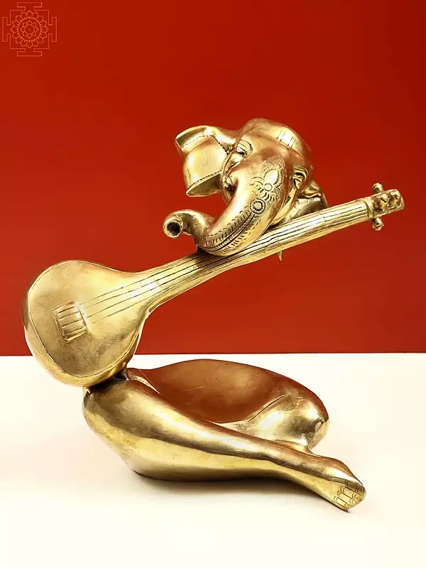 9" Musical Ganesha (Ganesha Playing Sitar)