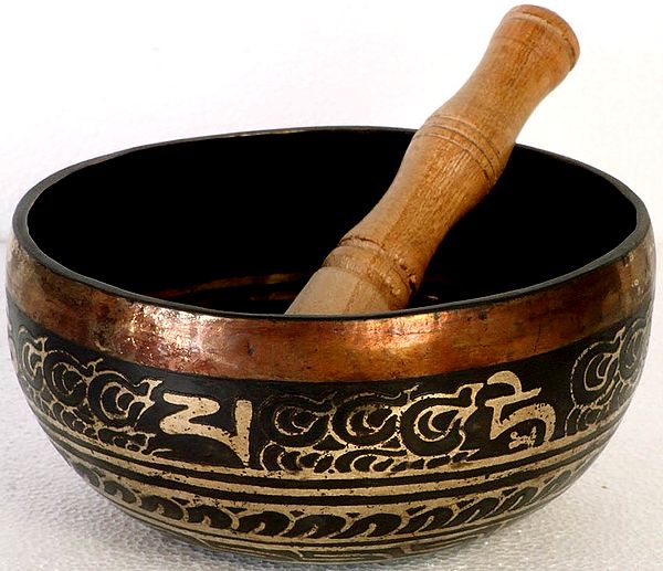 Auspicious Conch Singing Bowl with the Syllable Om Mani Padme Hum