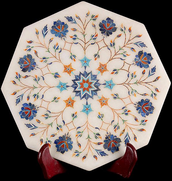 Octogonal Tajmahal Plate from Agra (Inlaid with Gemstones)
