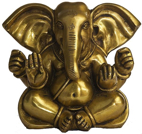 Tryakshara Ganapati in Delightful Disposition