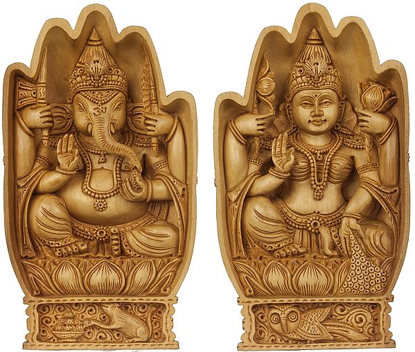 Lakshmi Ganesha in Folded Hands