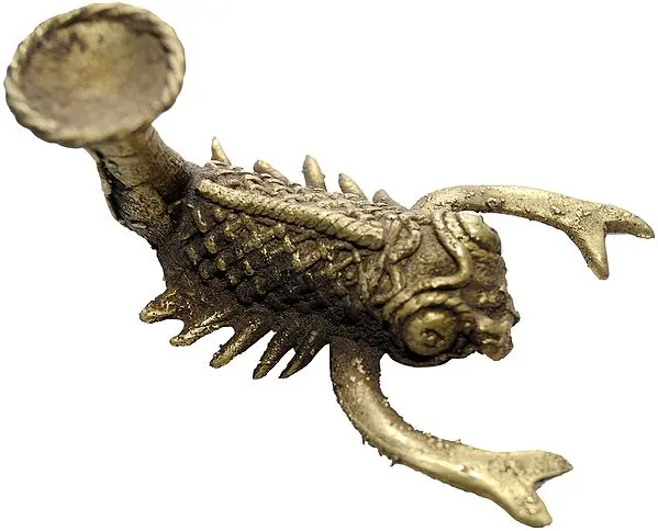 Crab Lamp (Folk Statue from Bastar)