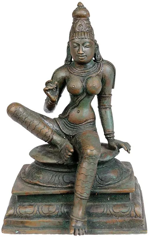 Seated Uma