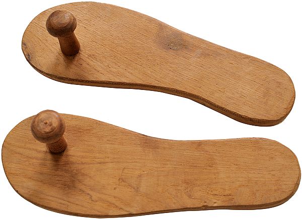 Khadau (Paduka)- Wooden Sandals for Auspicious Occassions