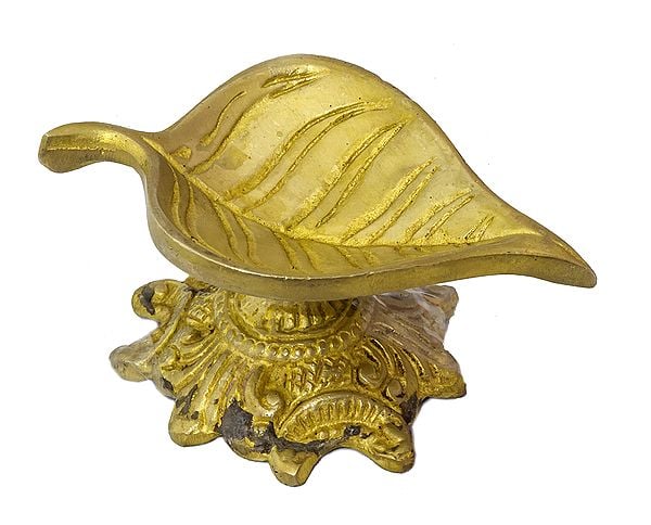Small 1" Pipal Leaf Diya with Stand in Brass | Handmade | Made in India