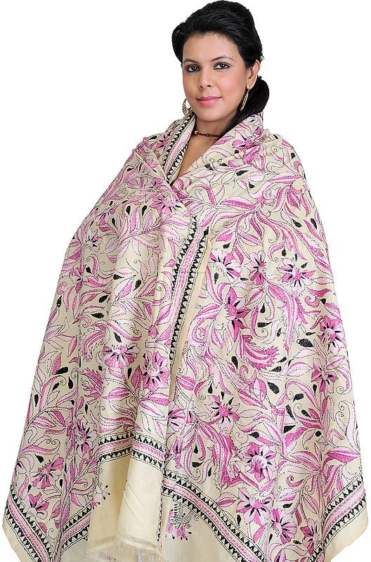 Cream Kantha Dupatta with Hand-Embroidered Flowers in Pink