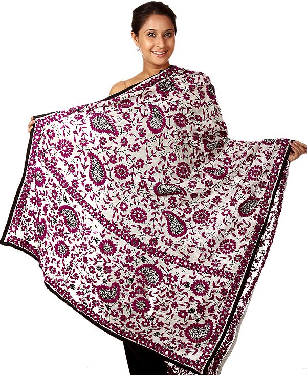 Ivory Phulkari Dupatta from Punjab with Aari-Embroidery in Purple Thread