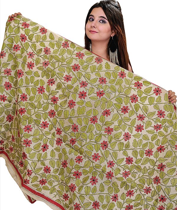 Cloud Cream Kantha Dupatta with Embroidered Flowers and Leaves