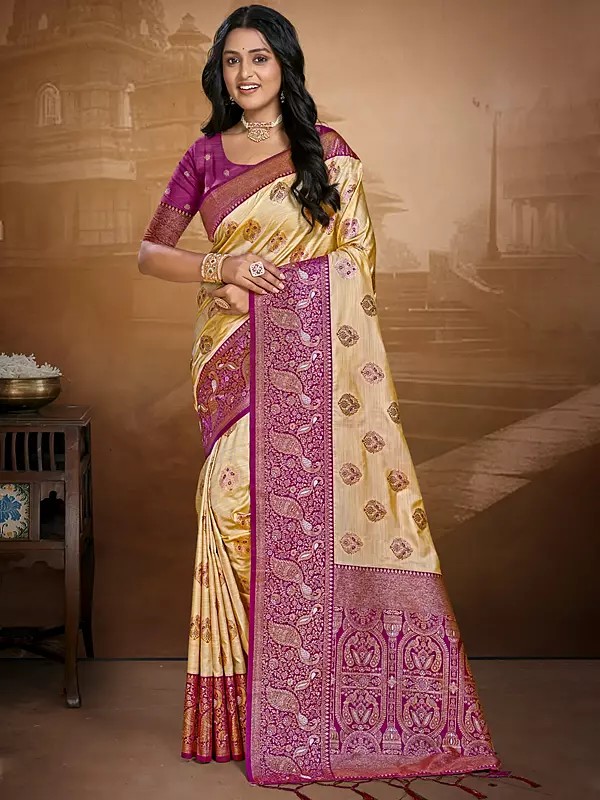 Broad Border Weaving Work Casual Wear Silk Saree With Attractive Tassels Pallu