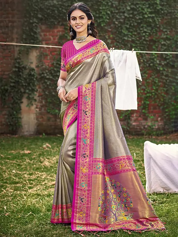 Weaving Work Paithani Silk Saree With Attractive Floral Motifs Pallu