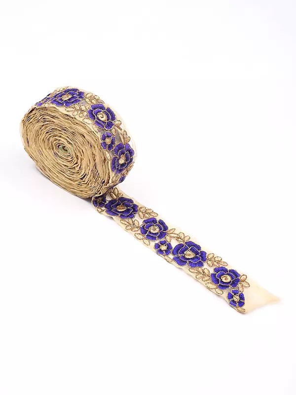 Solitary-Star Fabric Border with Floral Thread Embroidery