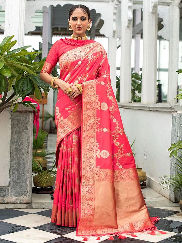 All Over Floral Motifs Silk Attractive Saree With Tassels Pallu For Festival Occasion