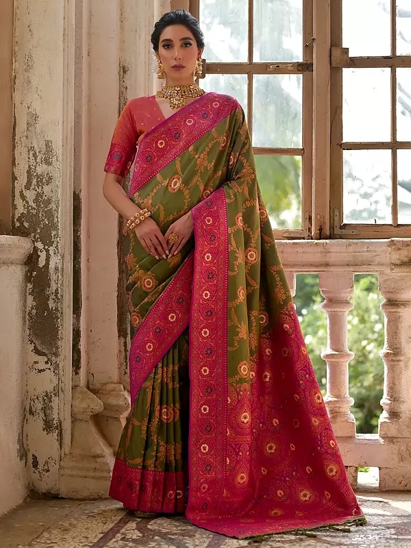 Banarasi Silk Flower Printed And Zari Woven Work Saree With Contrast Tassels Pallu