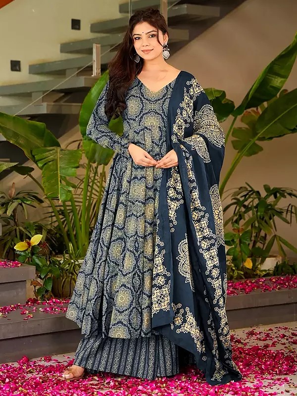 Stunning Anarkali Suit With Dupatta And Bottom In Heavy Digital Print Made From Maslin Fabric For Women