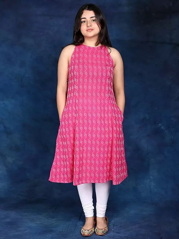 Cotton Sleeveless Straight Kurti with Woven Pattern and Side Pockets