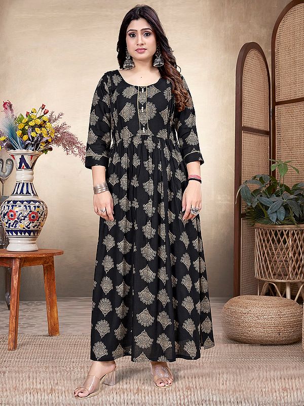 Rayon All Over Motifs Digital Print And Round Neck Floral Party Wear Attractive Gown